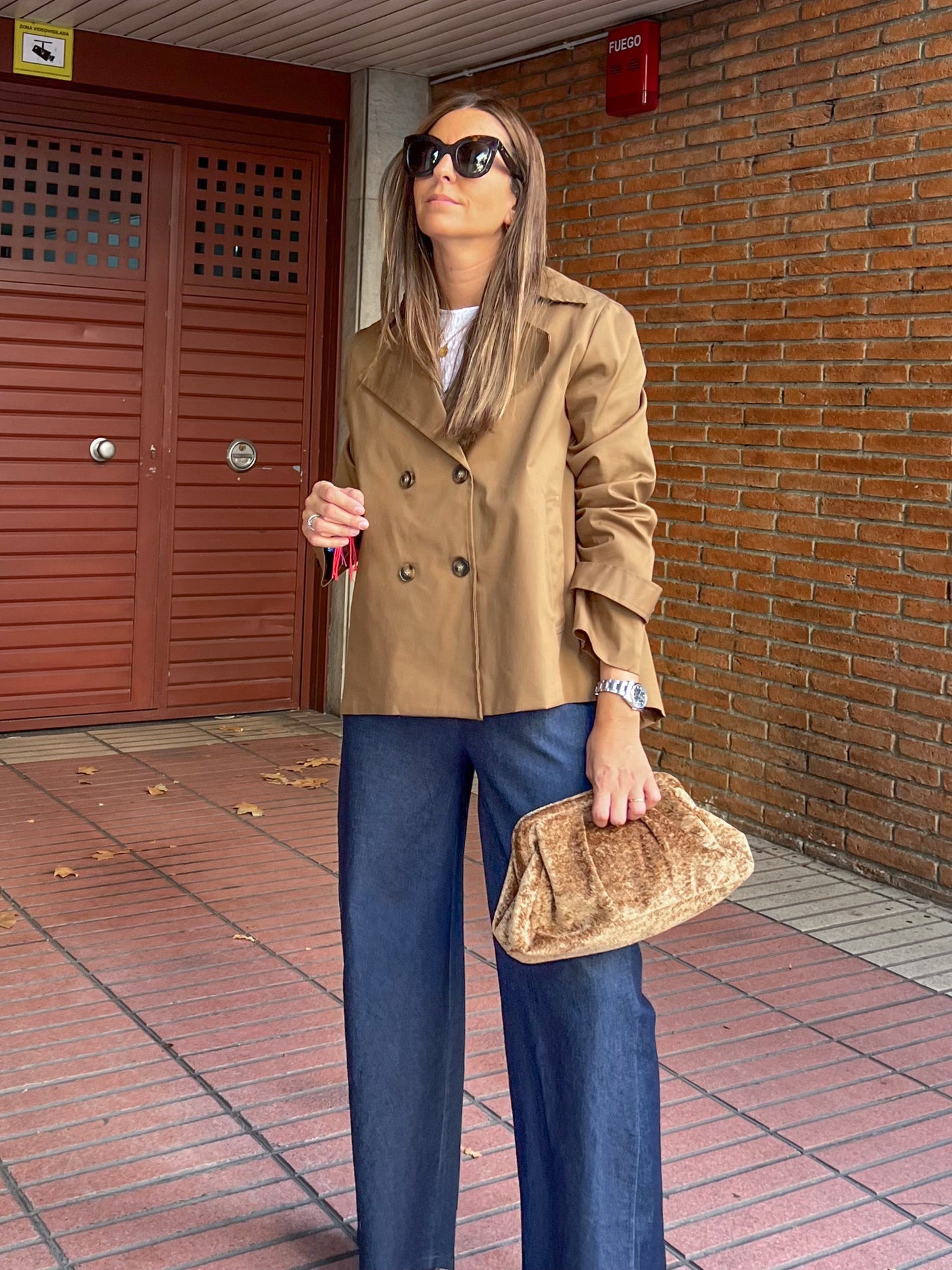 Trench corto